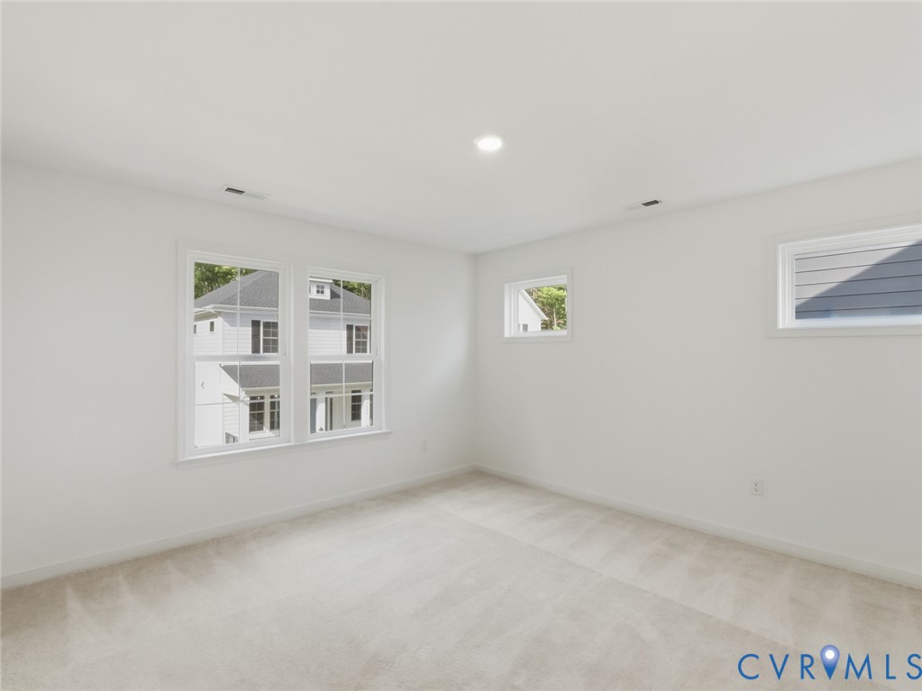 16214 White Oak Tree Ct