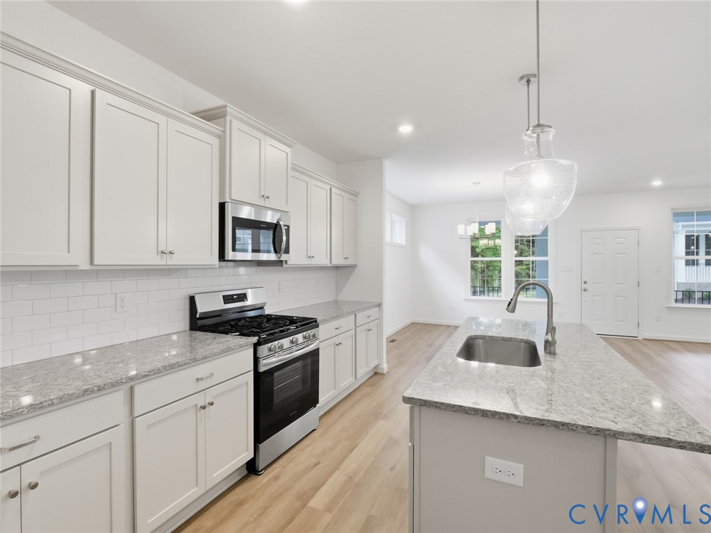 16214 White Oak Tree Ct