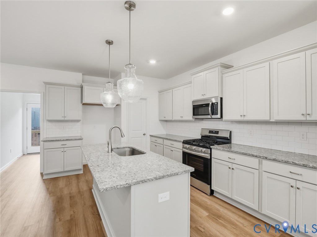 16214 White Oak Tree Ct