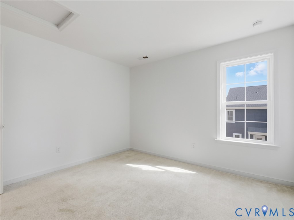 16214 White Oak Tree Ct