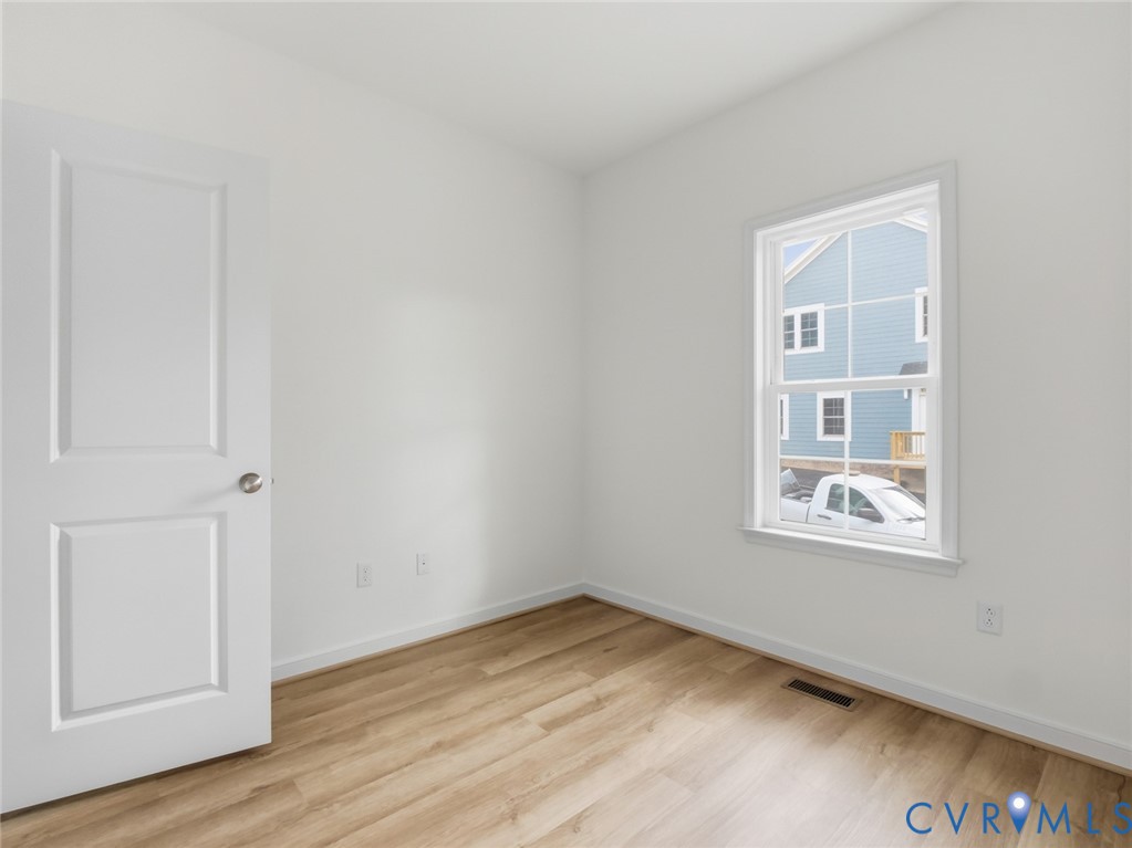 16214 White Oak Tree Ct