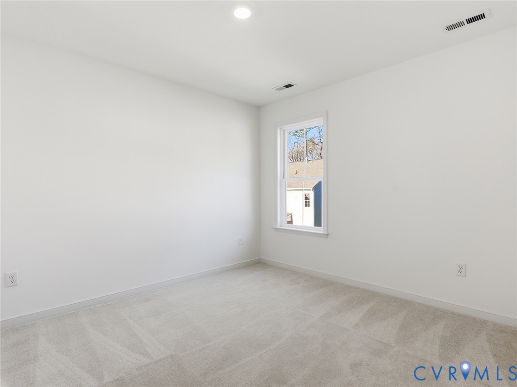 16215 White Oak Tree Ct