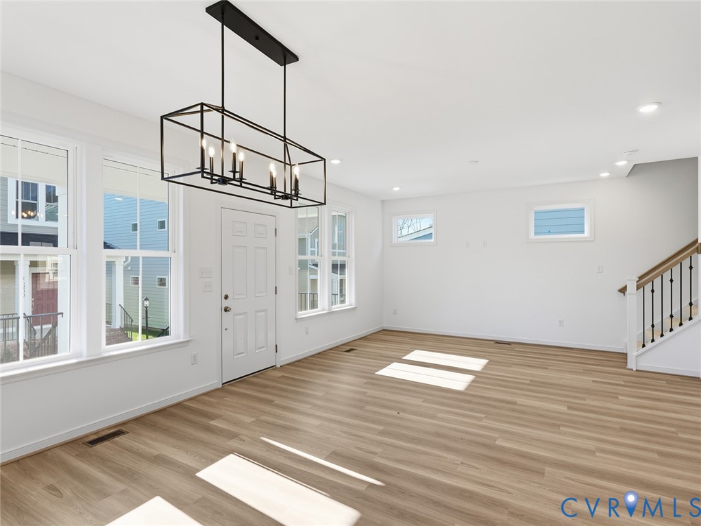 16215 White Oak Tree Ct