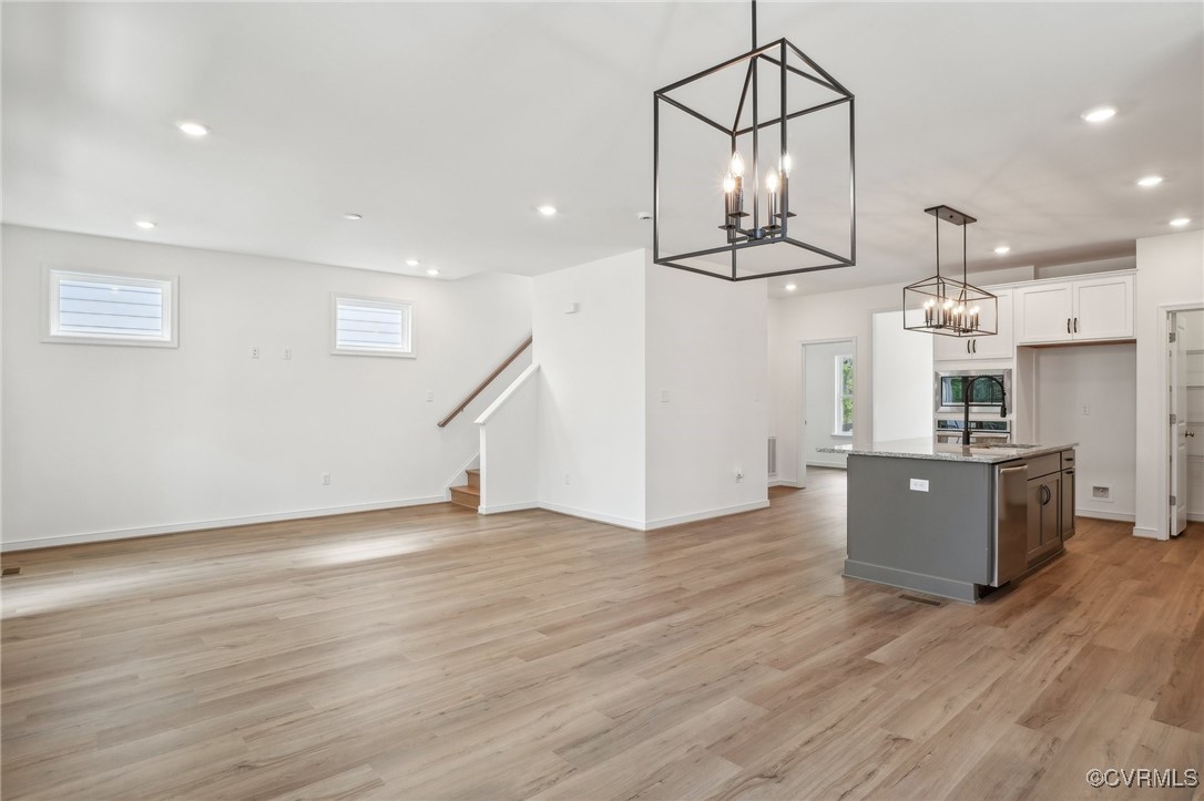 16215 White Oak Tree Ct