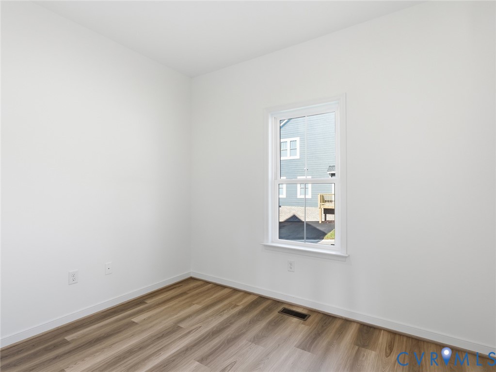 16215 White Oak Tree Ct