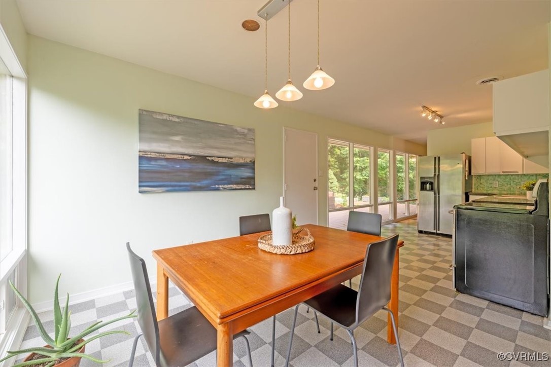 8410 Halidan Dr
