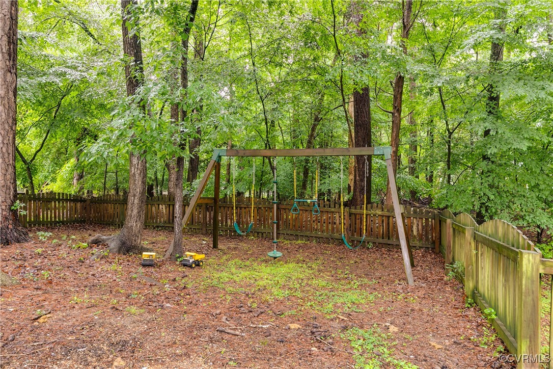 5809 Rosebay Forest Rd