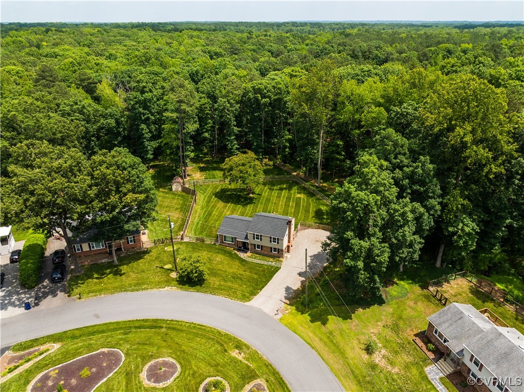 407 Briarwood Cir
