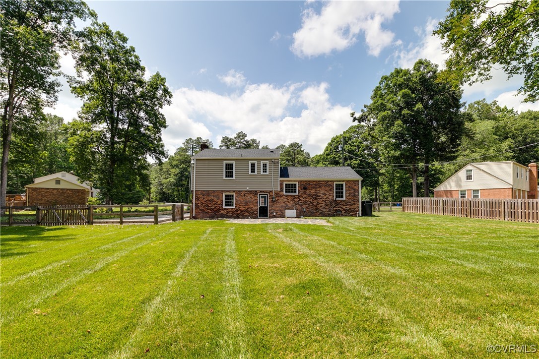 407 Briarwood Cir