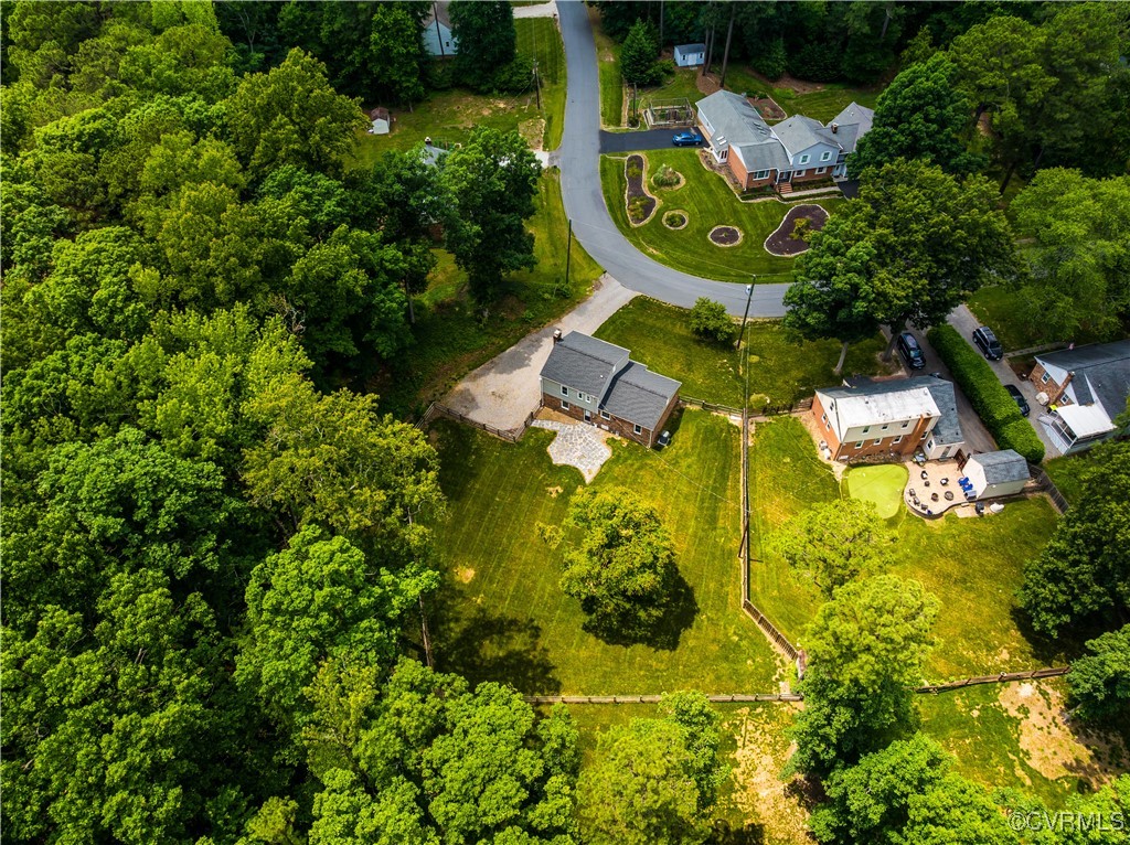 407 Briarwood Cir