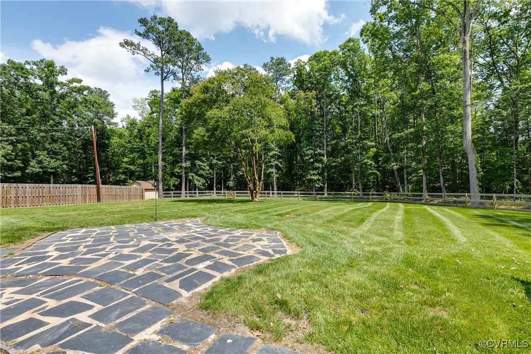 407 Briarwood Cir
