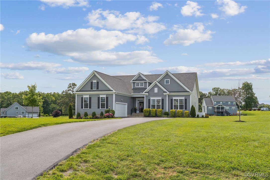 3381 Holywell Cir