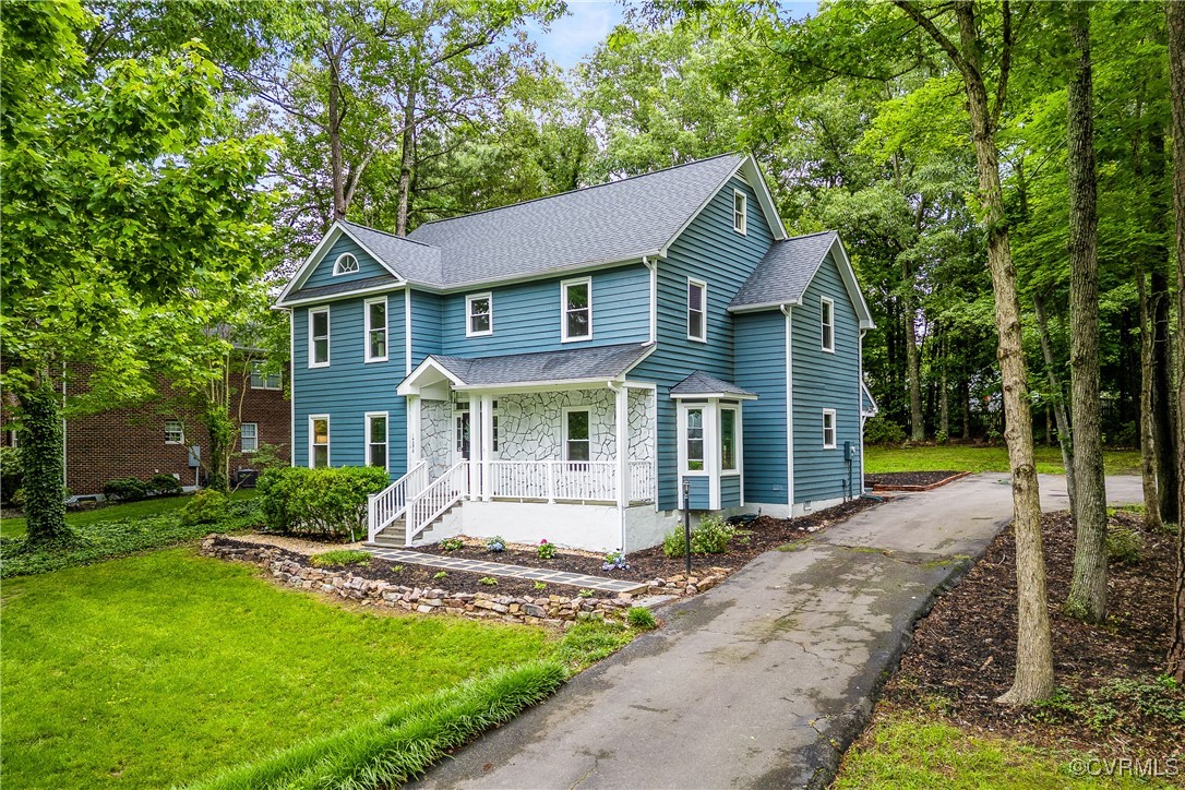 14270 Country Club Dr