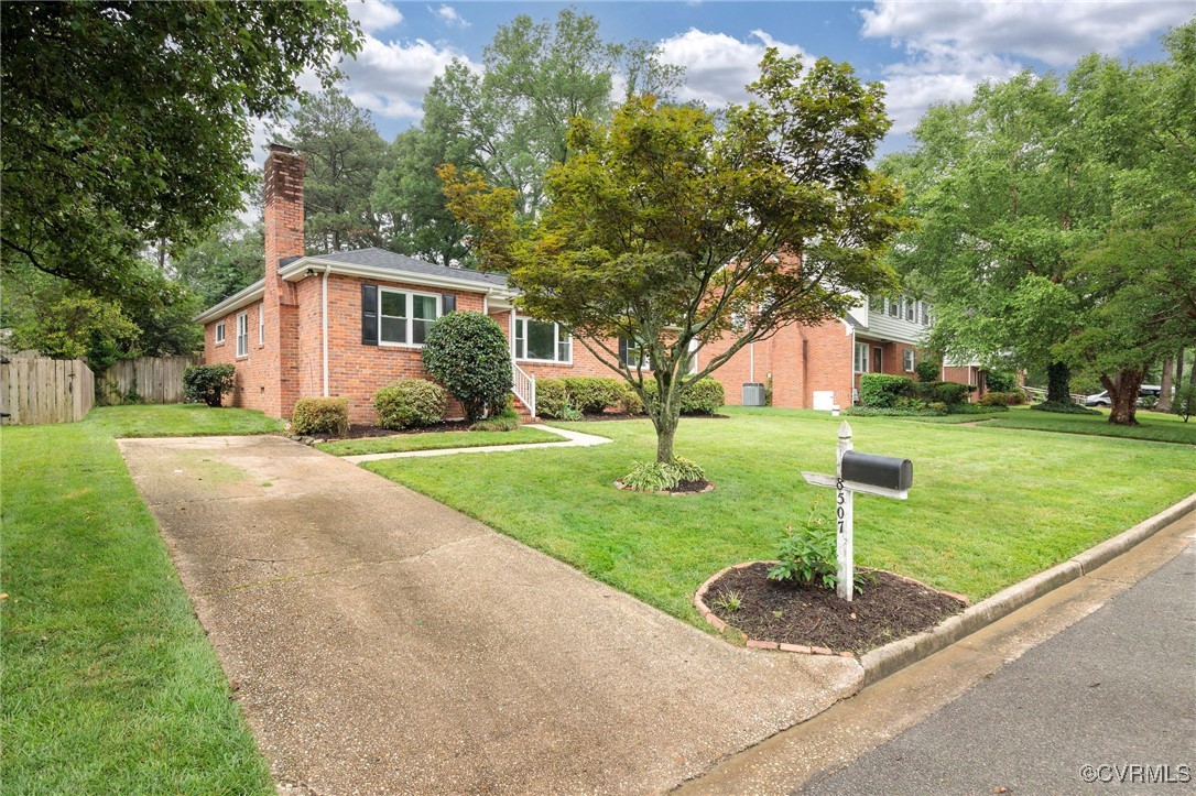 8507 Hanford Dr