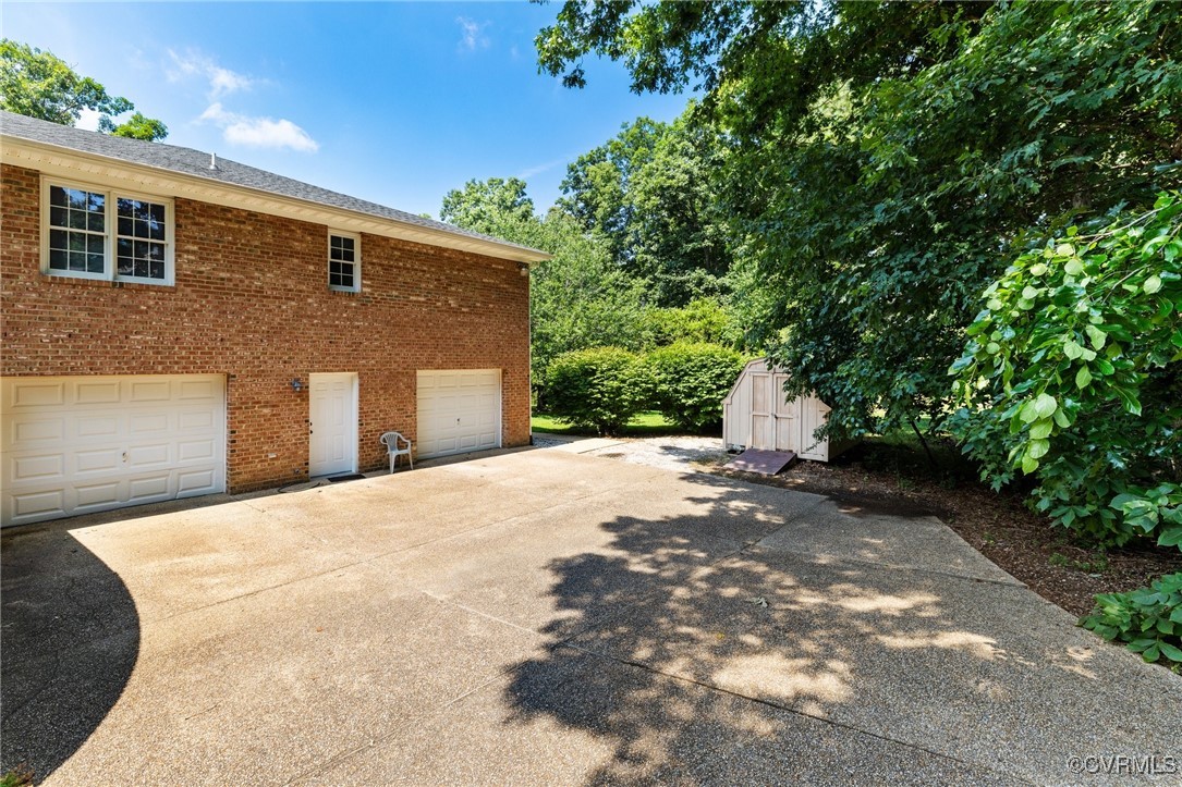 4410 Sharonridge Dr
