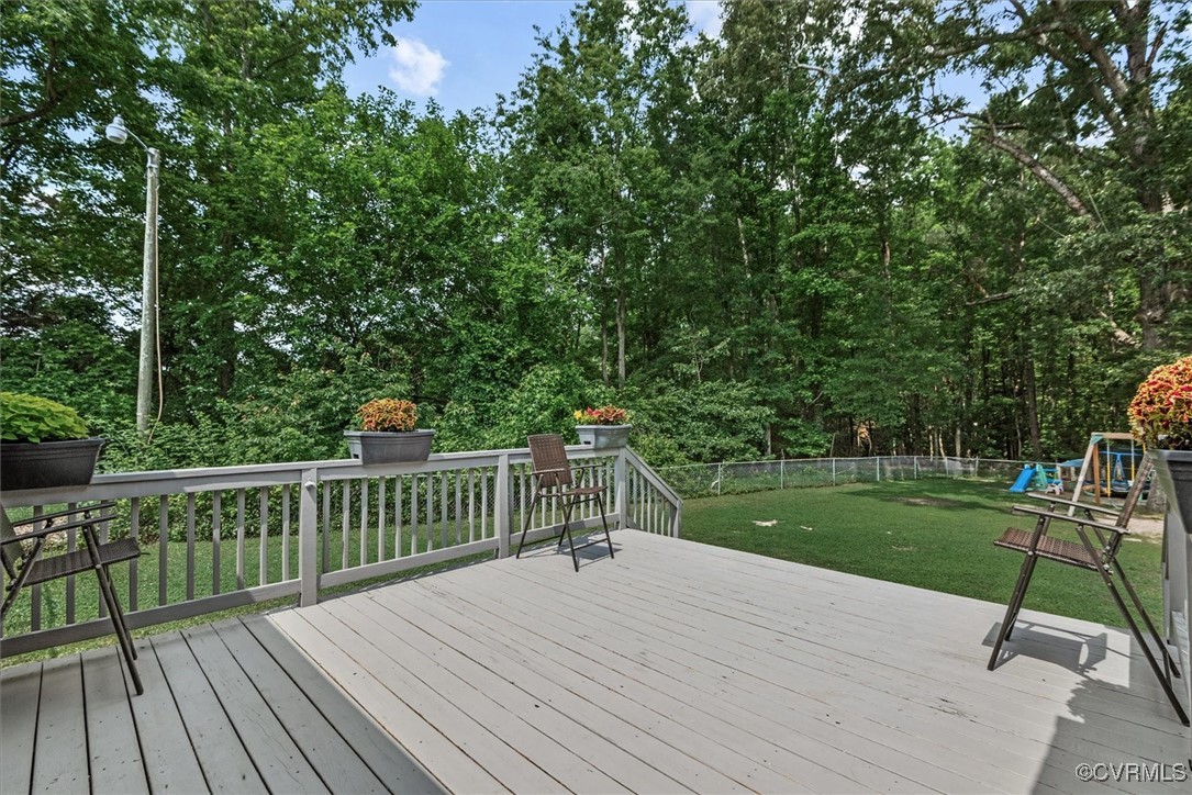 7300 Summertree Dr