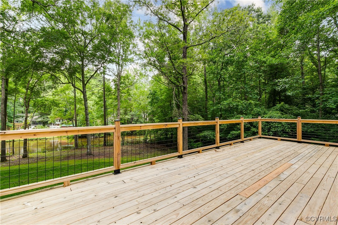 7416 Lakeshore Dr