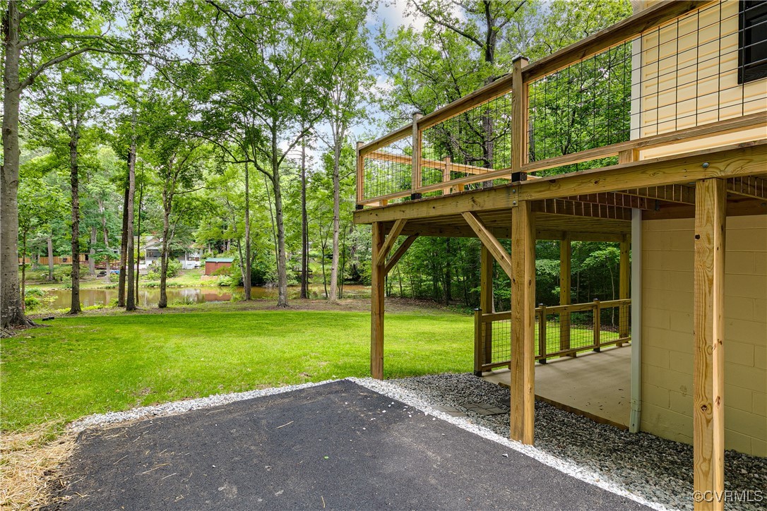 7416 Lakeshore Dr