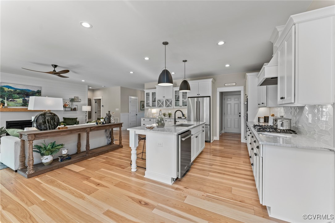 1327 Sparrows Song Dr