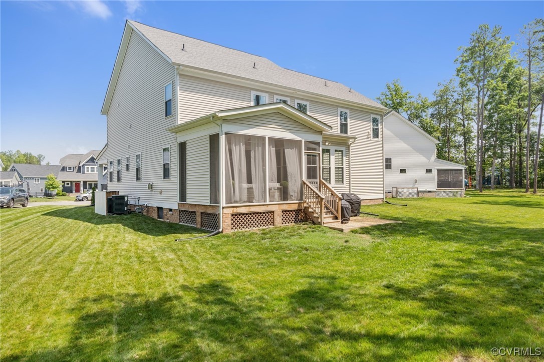 18207 Maple Summit Ct