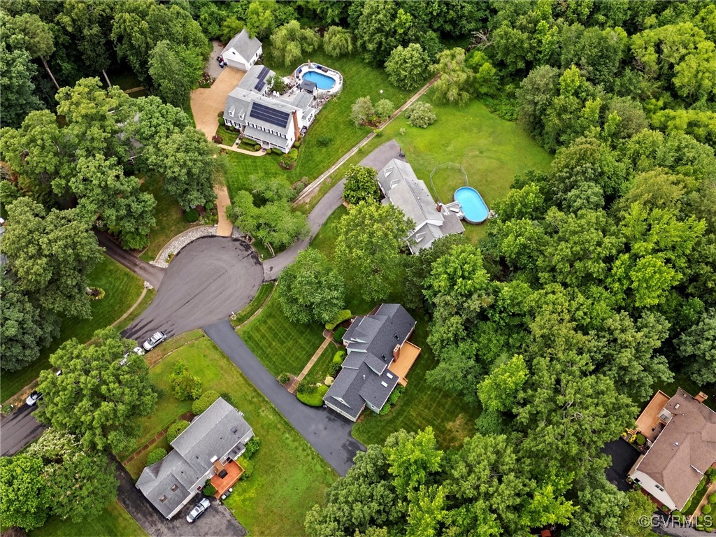1203 Wesanne Ln