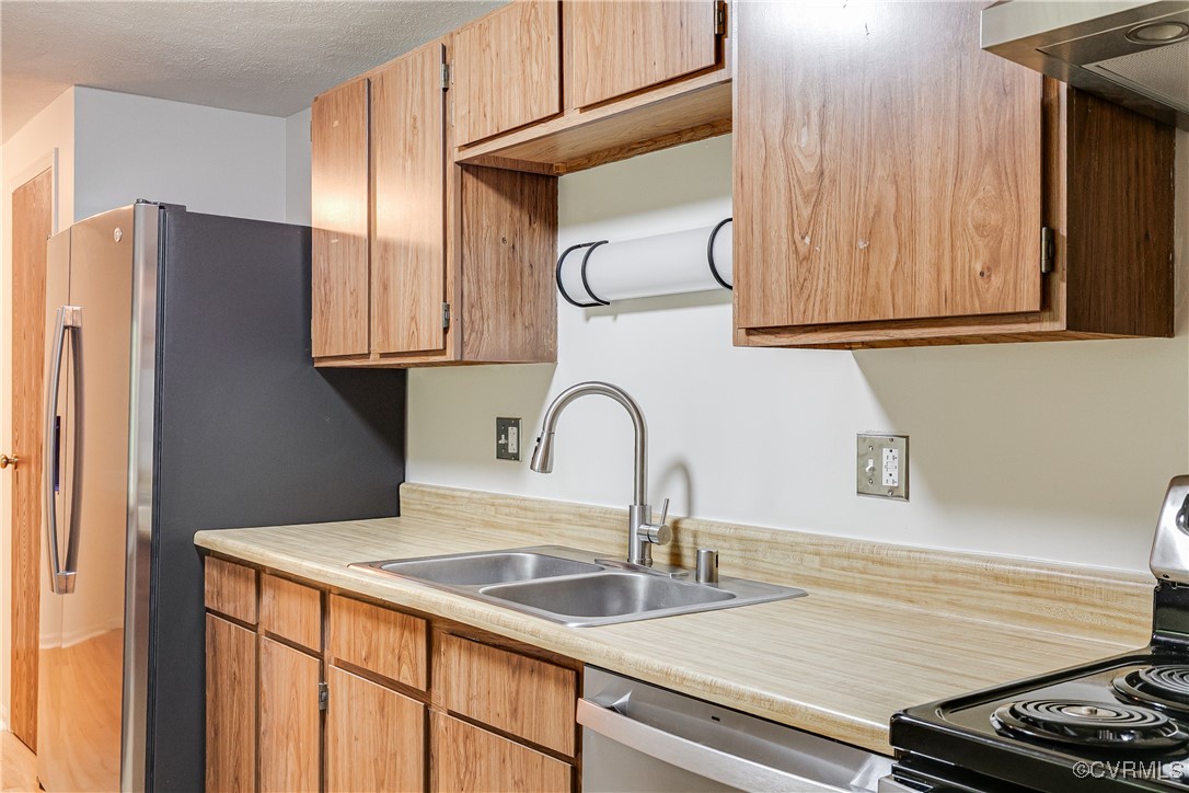 8404 Muldoon Ct Unit#4