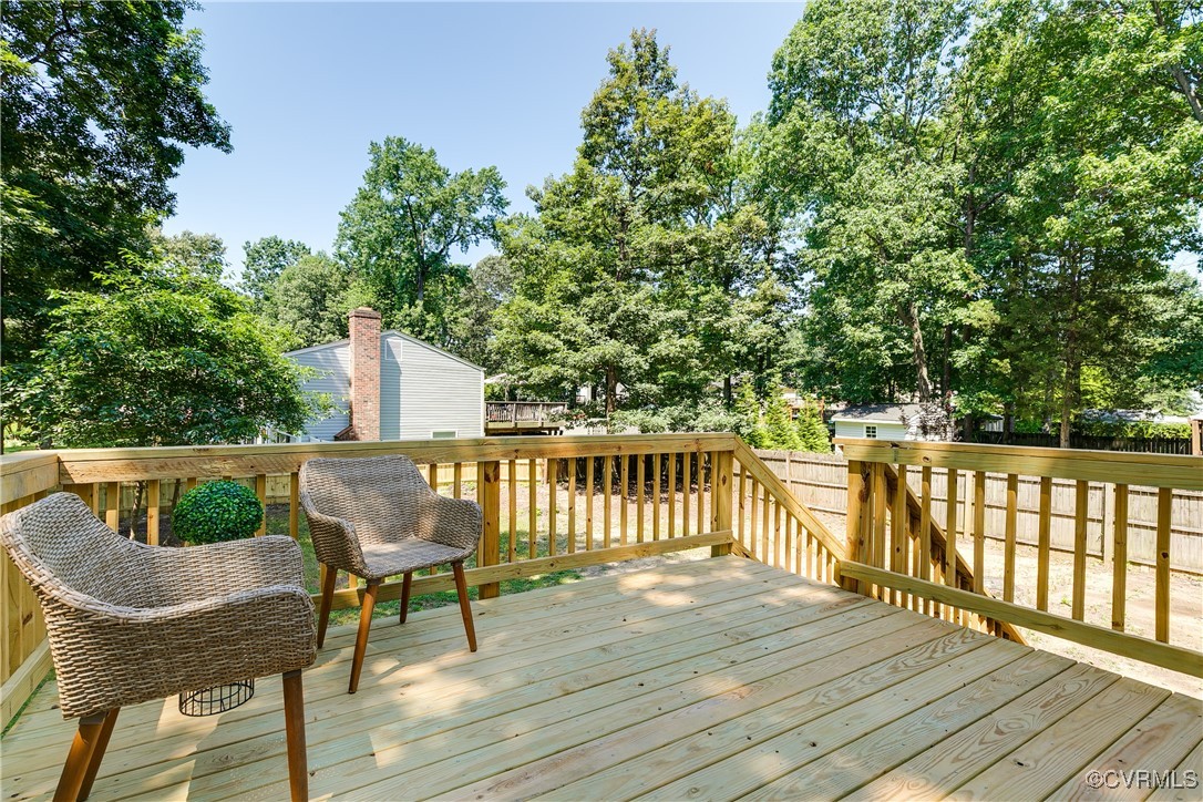 2200 Old Indian Rd
