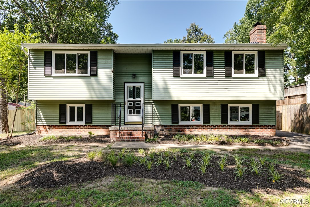 2200 Old Indian Rd