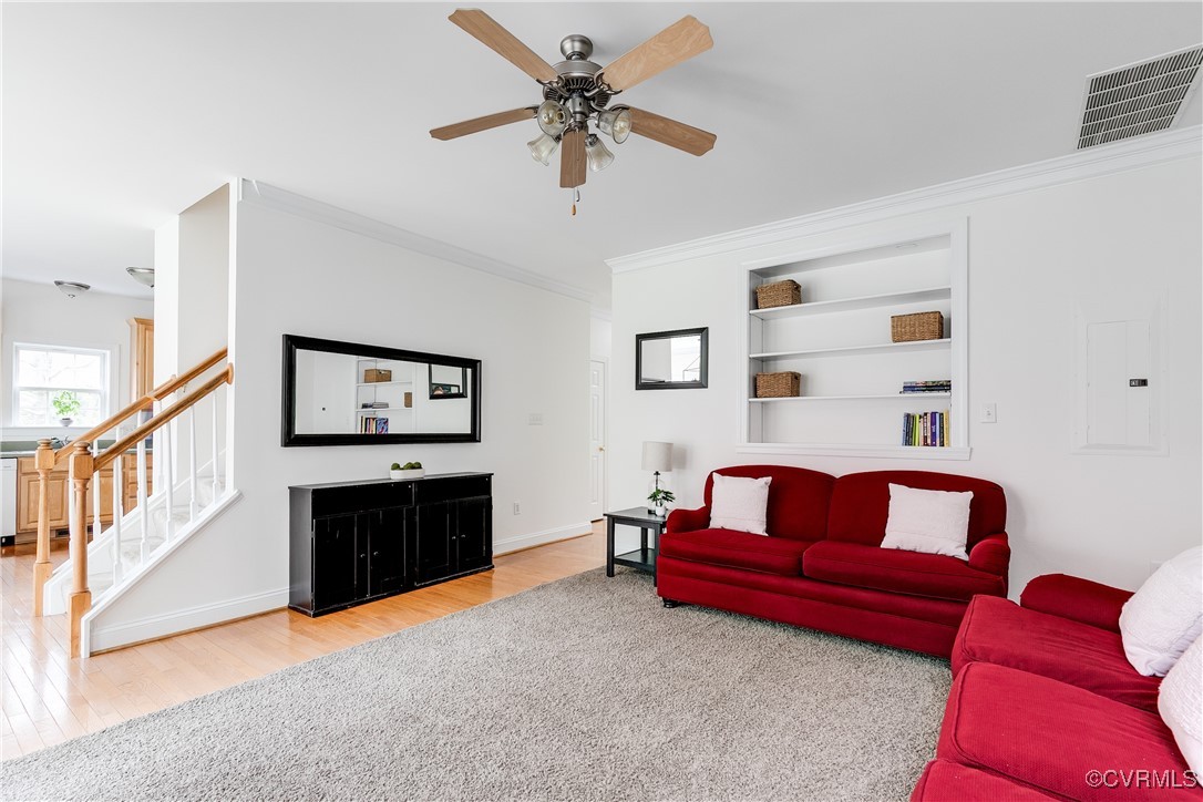 4830 E Seminary Ave