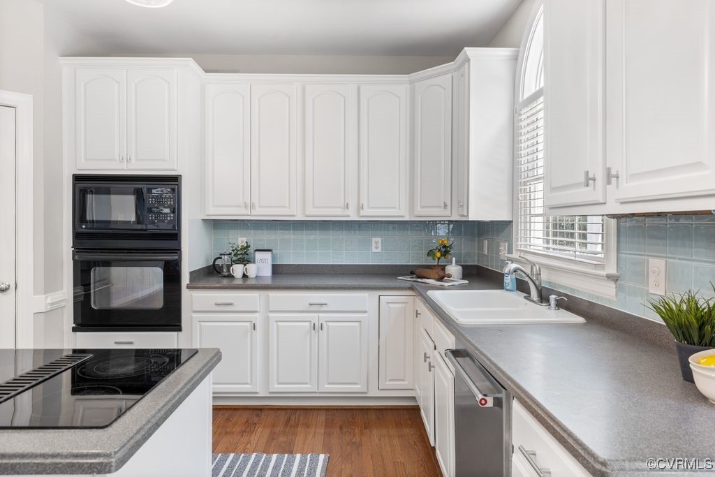14142 Kings Farm Ct