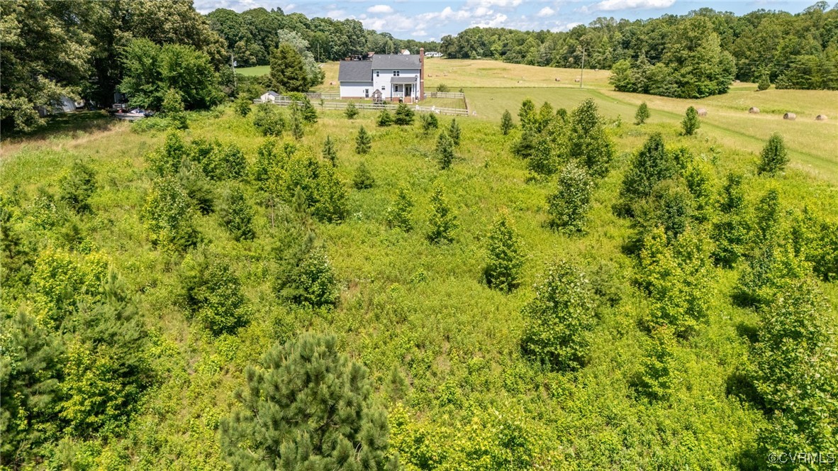 330 Noel Rd
