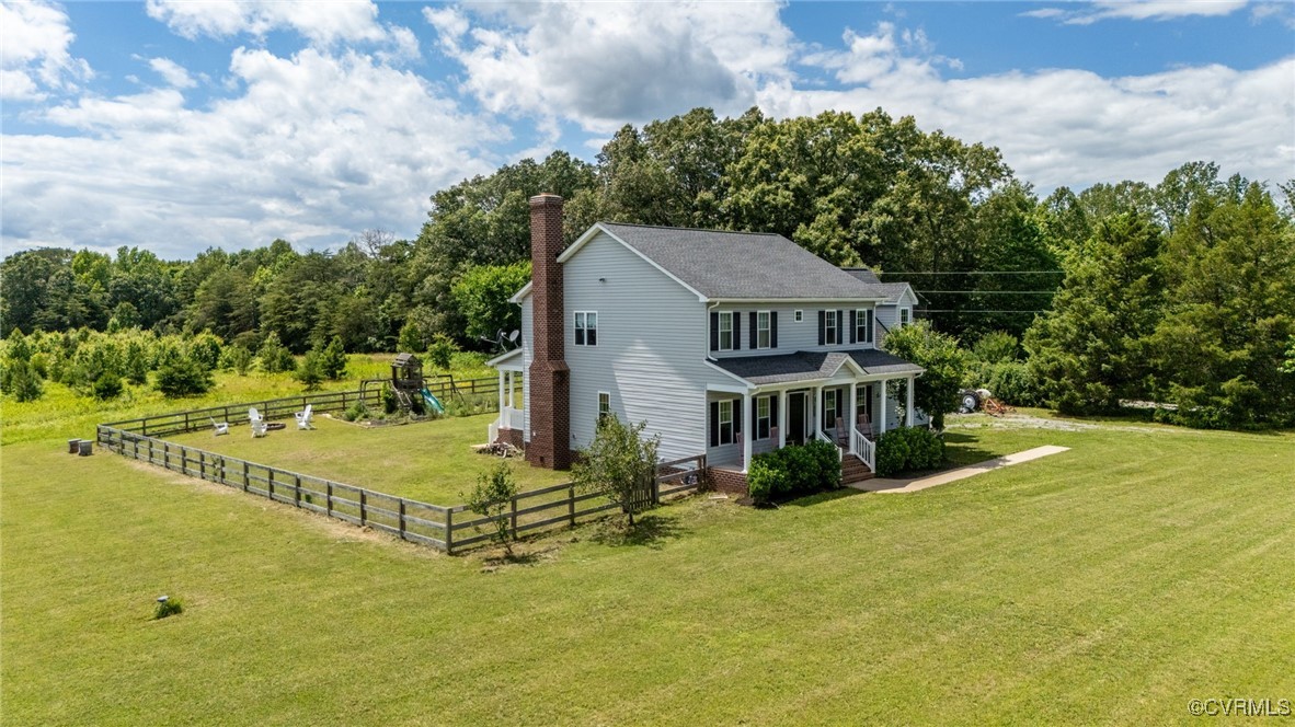 330 Noel Rd