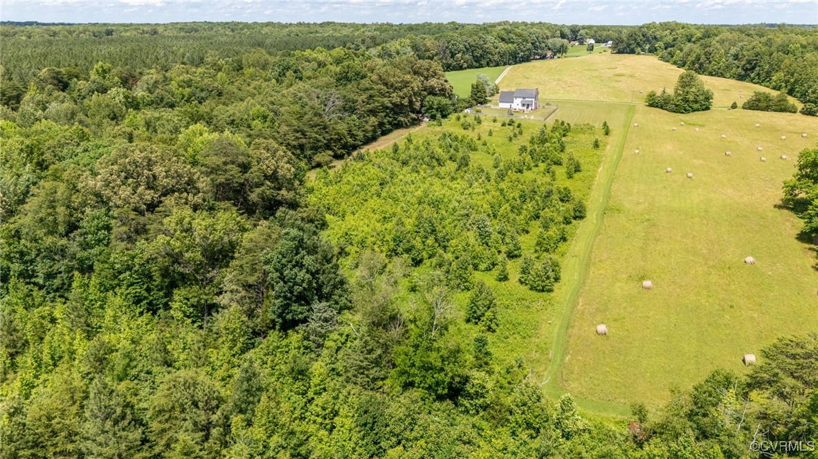 330 Noel Rd