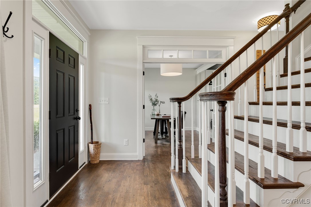 330 Noel Rd
