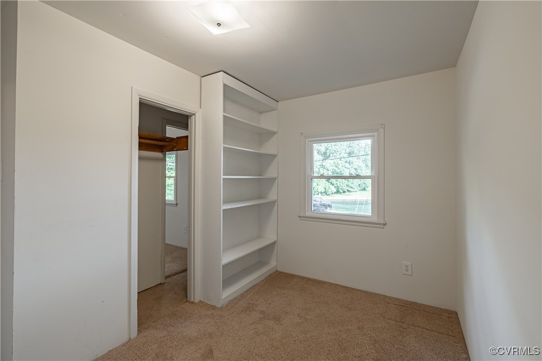 2400 Quaker Rd
