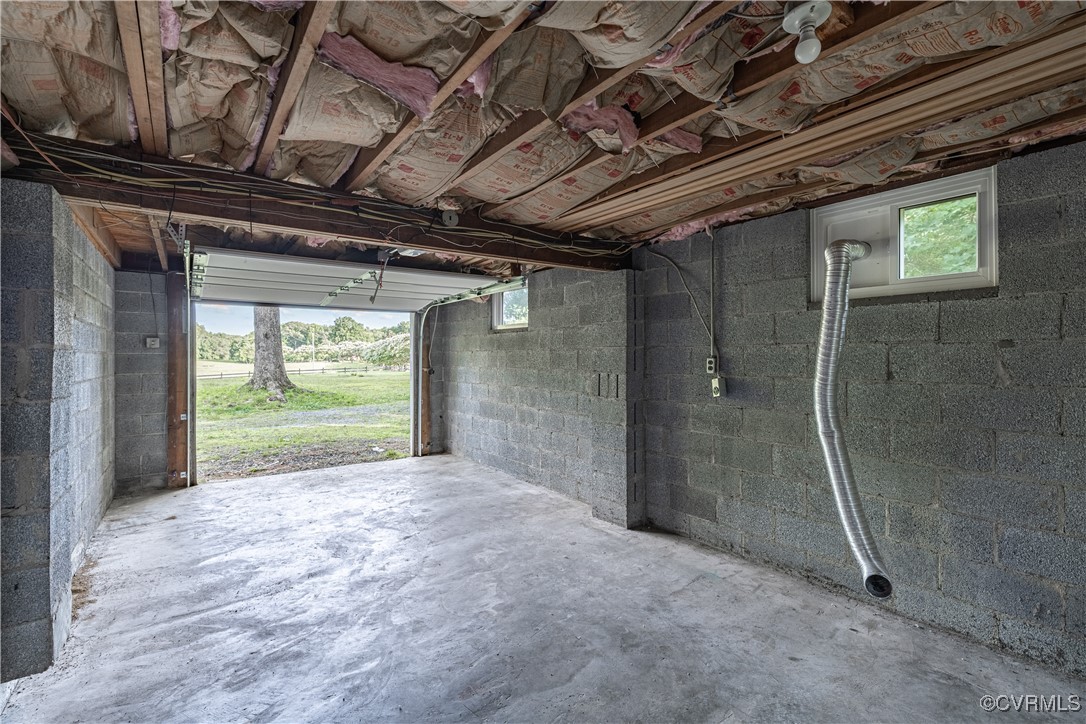 2400 Quaker Rd