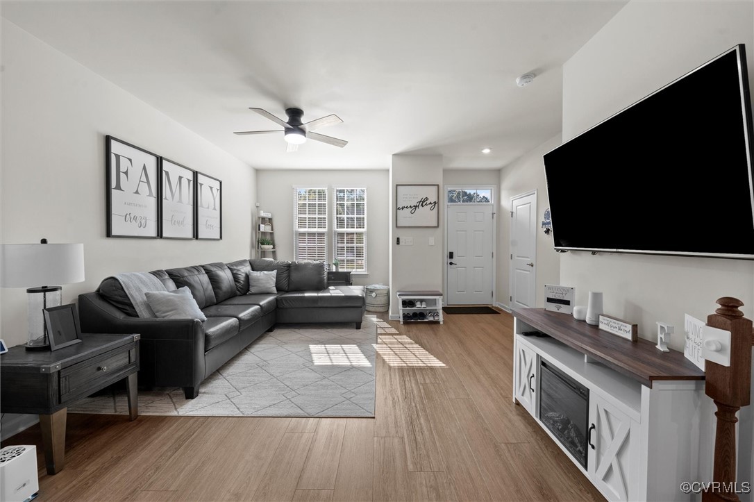 3007 Perdue Springs Dr