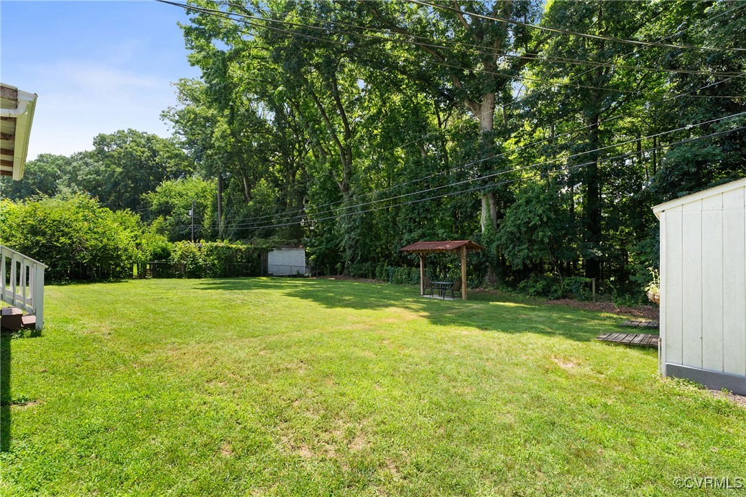 9307 Huron Ave