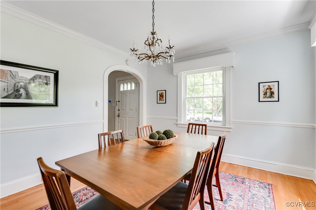 5008 W Seminary Ave
