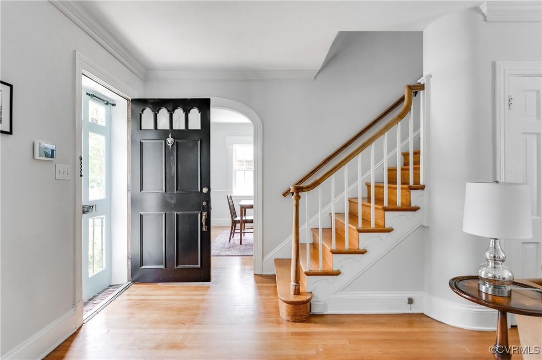 5008 W Seminary Ave
