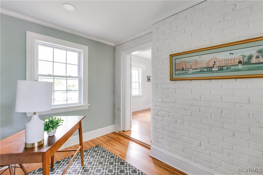 5008 W Seminary Ave