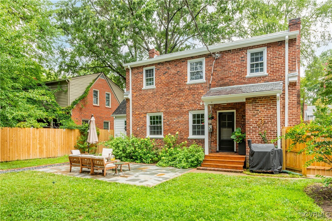 5008 W Seminary Ave