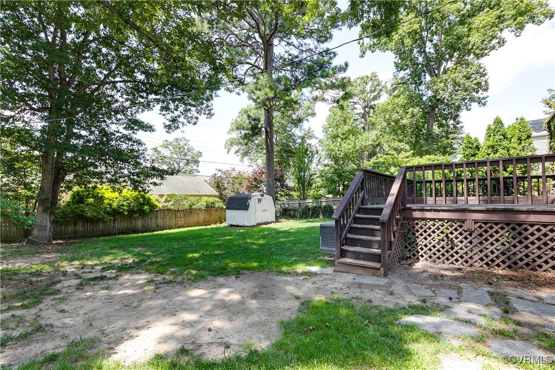 8803 Basswood Rd