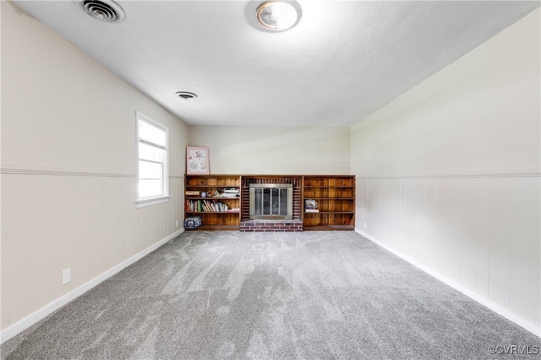 8803 Basswood Rd