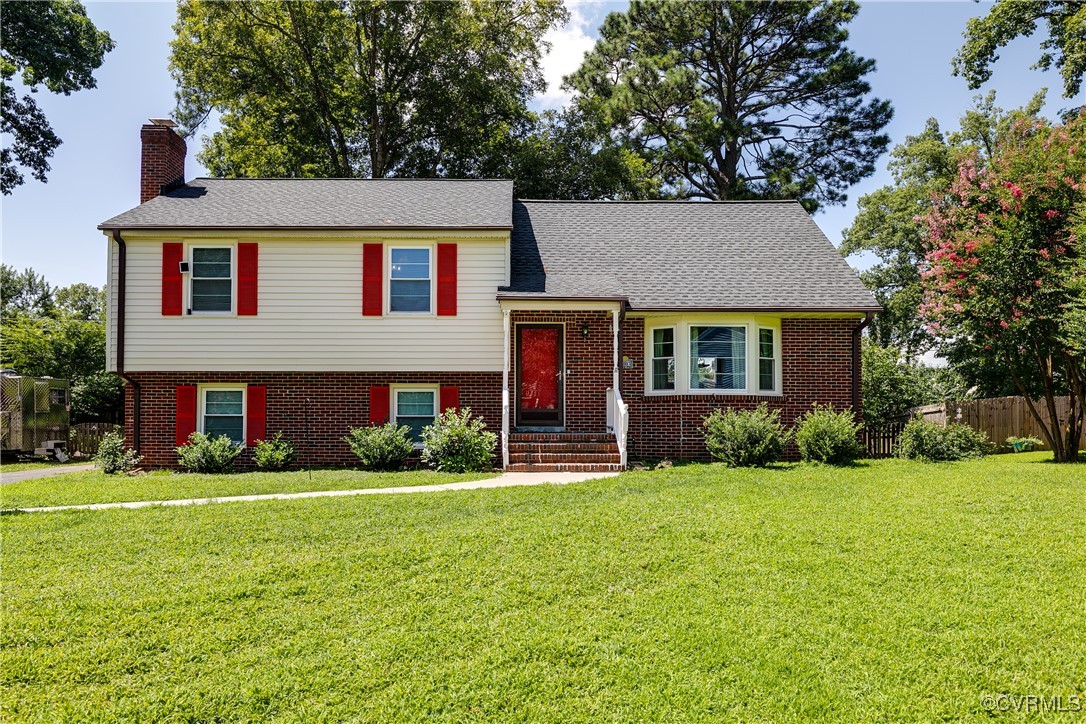 8803 Basswood Rd