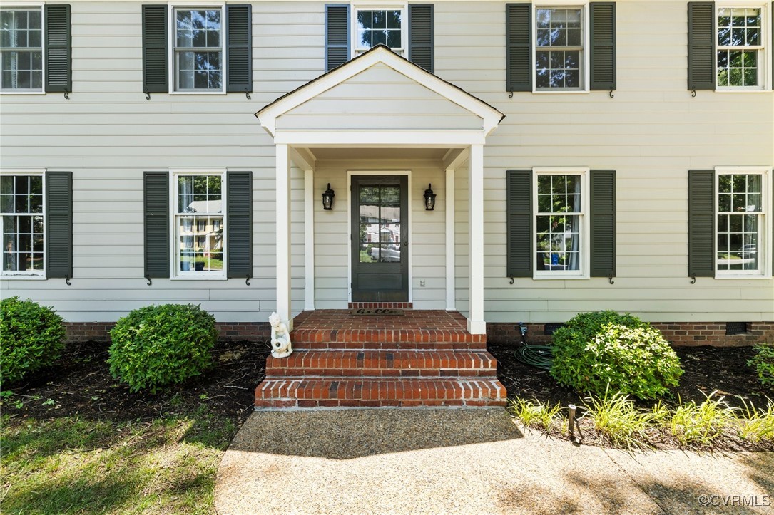 1610 Swansbury Dr