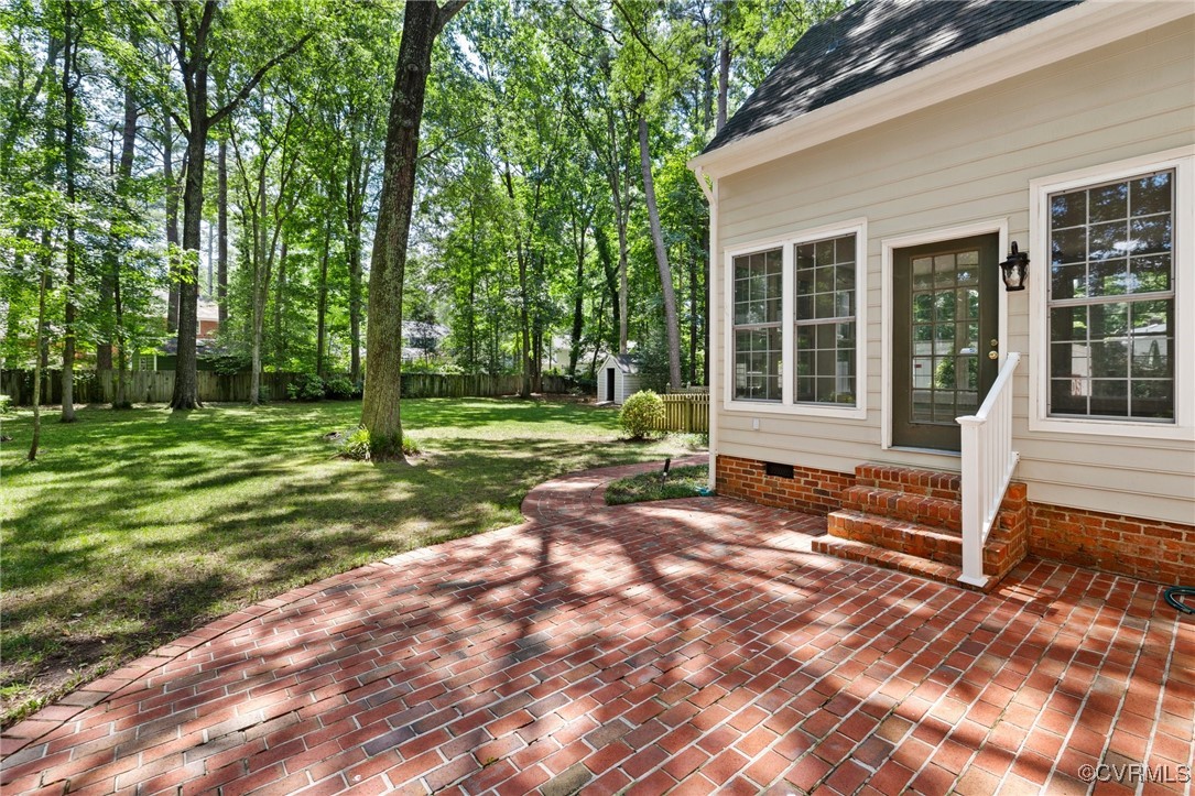 1610 Swansbury Dr