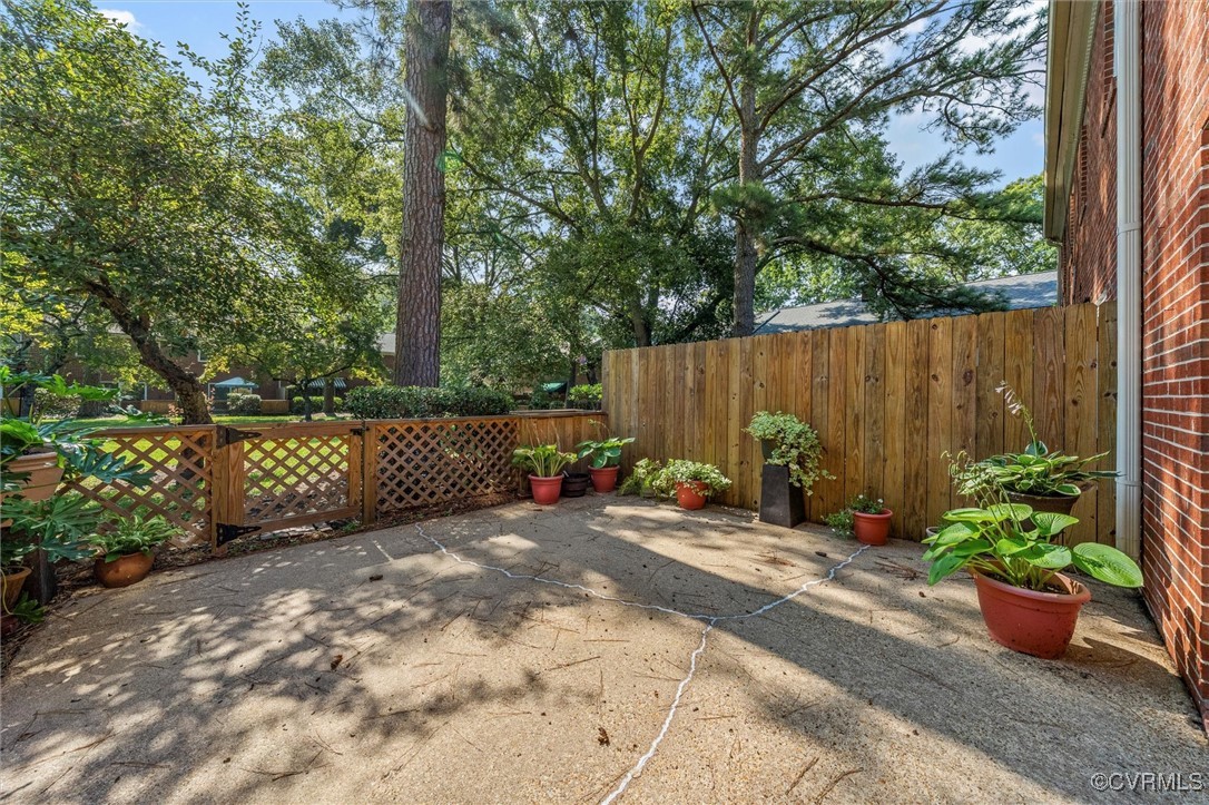 9107 Derbyshire Rd Unit#I