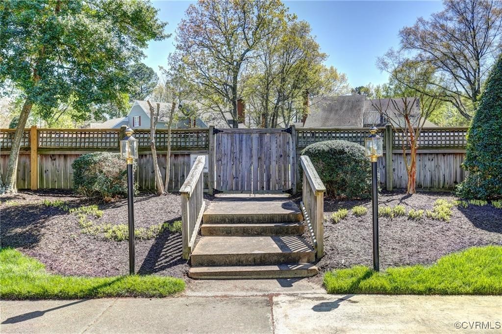 9107 Derbyshire Rd Unit#I