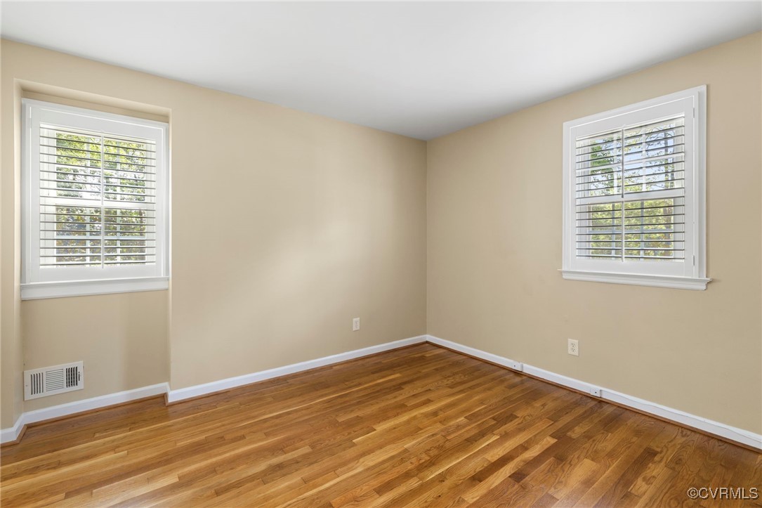2301 Stratford Ct